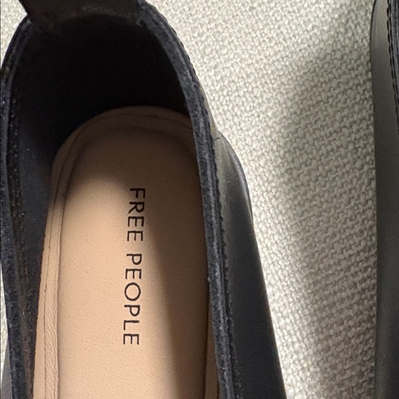 NIB FREE PEOPLE Mania Bow Ballerina Flats Black Leather. Size 8 - Picture 10 of 11